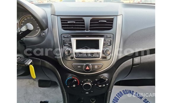 Sayi Imported Hyundai Accent Red Mota in Import - Dubai a Ashanti Sayi Imported Hyundai Accent Red Mota in Import - Dubai a Ashanti