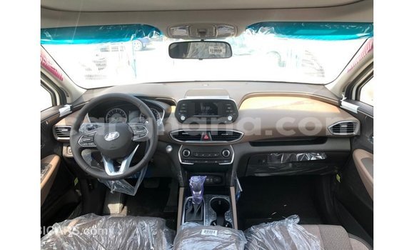 Ra Imported Hyundai Santa Fe funfun Ọkọ̀ in Import - Dubai ni Ashanti Ra Imported Hyundai Santa Fe funfun Ọkọ̀ in Import - Dubai ni Ashanti