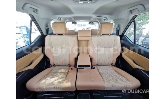 Buy Import Toyota Fortuner White Car in Import - Dubai in Ashanti Buy Import Toyota Fortuner White Car in Import - Dubai in Ashanti