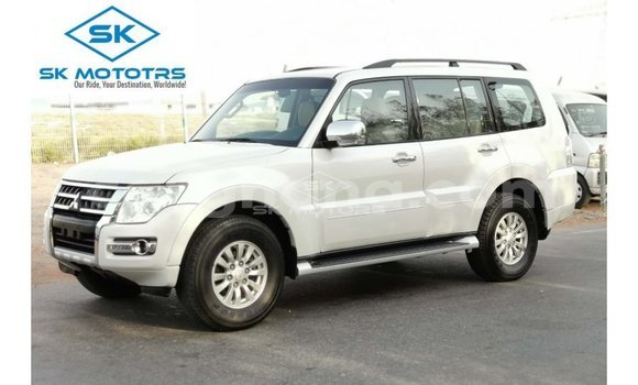 Buy Import Mitsubishi Pajero White Car in Import - Dubai in Ashanti Buy Import Mitsubishi Pajero White Car in Import - Dubai in Ashanti