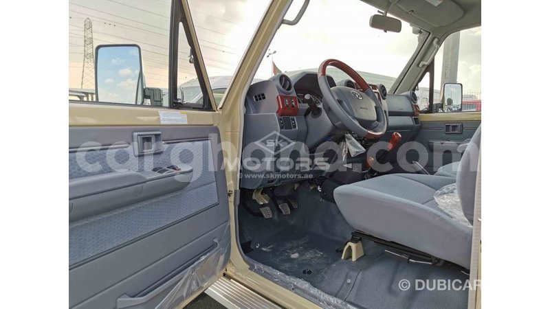 Big with watermark toyota land cruiser ashanti import dubai 29347