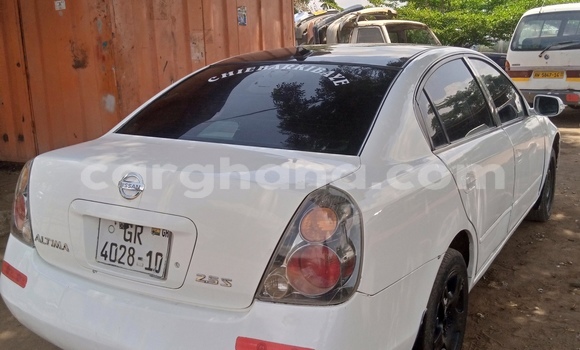 Ra Àlòkù Nissan Altima funfun Ọkọ̀ in Koforidua ni Oorun Ra Àlòkù Nissan Altima funfun Ọkọ̀ in Koforidua ni Oorun