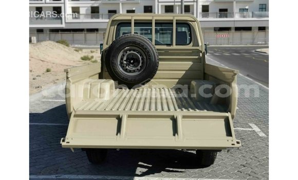 Buy Import Toyota Land Cruiser Beige Car in Import - Dubai in Ashanti Buy Import Toyota Land Cruiser Beige Car in Import - Dubai in Ashanti