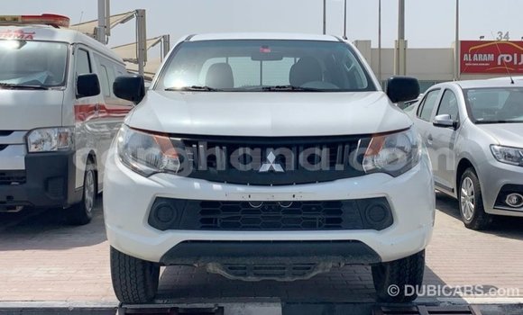 Sayi Imported Mitsubishi L200 White Mota in Import - Dubai a Ashanti Sayi Imported Mitsubishi L200 White Mota in Import - Dubai a Ashanti