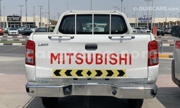 Sayi Imported Mitsubishi L200 White Mota in Import - Dubai a Ashanti Sayi Imported Mitsubishi L200 White Mota in Import - Dubai a Ashanti