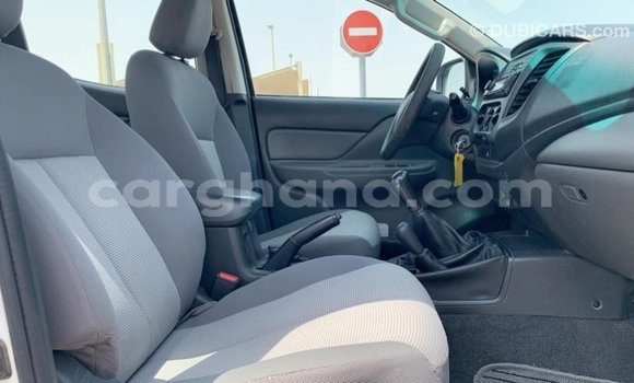 Sayi Imported Mitsubishi L200 White Mota in Import - Dubai a Ashanti Sayi Imported Mitsubishi L200 White Mota in Import - Dubai a Ashanti
