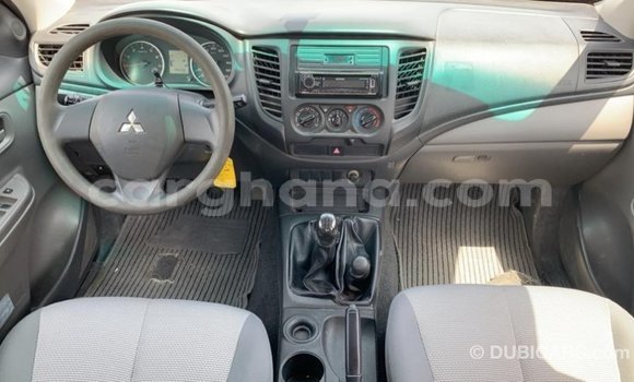 Sayi Imported Mitsubishi L200 White Mota in Import - Dubai a Ashanti Sayi Imported Mitsubishi L200 White Mota in Import - Dubai a Ashanti