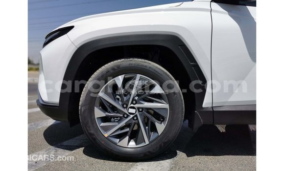 Ra Imported Hyundai Tucson funfun Ọkọ̀ in Import - Dubai ni Ashanti Ra Imported Hyundai Tucson funfun Ọkọ̀ in Import - Dubai ni Ashanti
