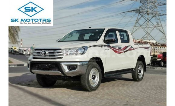 Buy Import Toyota Hilux White Car in Import - Dubai in Ashanti Buy Import Toyota Hilux White Car in Import - Dubai in Ashanti