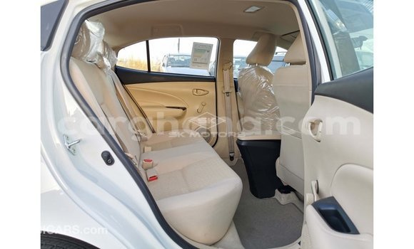 Sayi Imported Toyota Yaris White Mota in Import - Dubai a Ashanti Sayi Imported Toyota Yaris White Mota in Import - Dubai a Ashanti