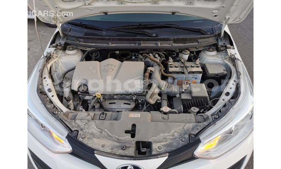 Sayi Imported Toyota Yaris White Mota in Import - Dubai a Ashanti Sayi Imported Toyota Yaris White Mota in Import - Dubai a Ashanti