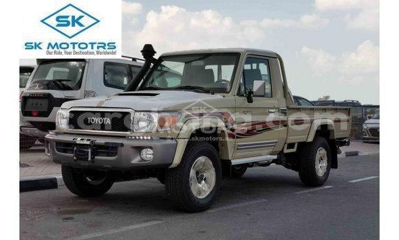 Sayi Imported Toyota Land Cruiser M Mota in Import - Dubai a Ashanti Sayi Imported Toyota Land Cruiser M Mota in Import - Dubai a Ashanti