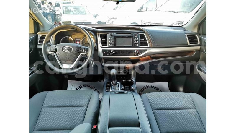 Big with watermark toyota highlander ashanti import dubai 29420