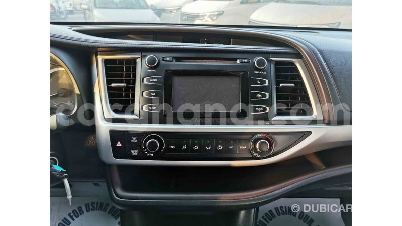 Big with watermark toyota highlander ashanti import dubai 29420