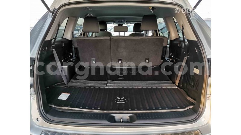 Big with watermark toyota highlander ashanti import dubai 29420