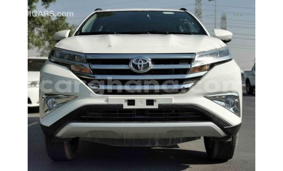 Ra Imported Toyota Rush funfun Ọkọ̀ in Import - Dubai ni Ashanti Ra Imported Toyota Rush funfun Ọkọ̀ in Import - Dubai ni Ashanti