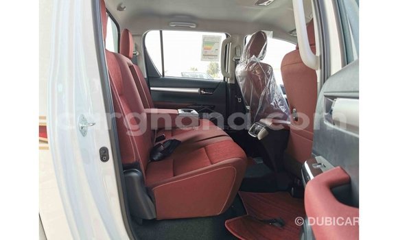 Ra Imported Toyota Hilux funfun Ọkọ̀ in Import - Dubai ni Ashanti Ra Imported Toyota Hilux funfun Ọkọ̀ in Import - Dubai ni Ashanti