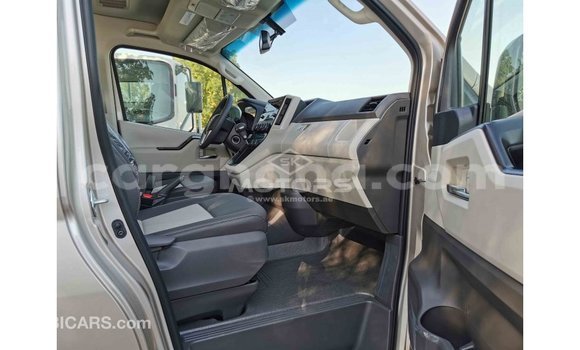 Buy Import Toyota Hiace Other Car in Import - Dubai in Ashanti Buy Import Toyota Hiace Other Car in Import - Dubai in Ashanti