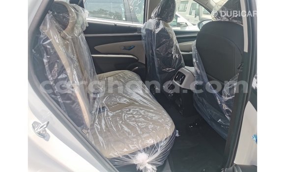 Sayi Imported Hyundai Tucson White Mota in Import - Dubai a Ashanti Sayi Imported Hyundai Tucson White Mota in Import - Dubai a Ashanti