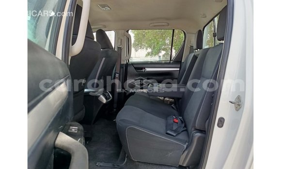 Buy Import Toyota Hilux White Car in Import - Dubai in Ashanti Buy Import Toyota Hilux White Car in Import - Dubai in Ashanti