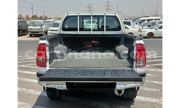 Buy Import Toyota Hilux White Car in Import - Dubai in Ashanti Buy Import Toyota Hilux White Car in Import - Dubai in Ashanti
