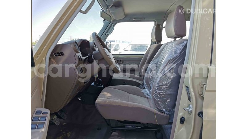 Big with watermark toyota land cruiser ashanti import dubai 29522