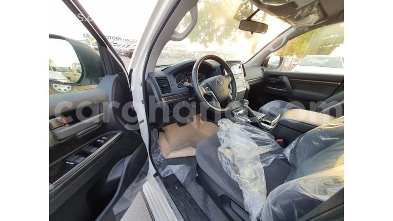 Big with watermark toyota land cruiser ashanti import dubai 29548