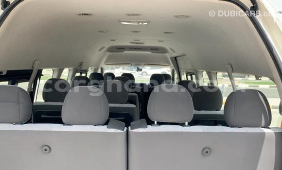 Ra Imported Toyota Hiace funfun Ọkọ̀ in Import - Dubai ni Ashanti Ra Imported Toyota Hiace funfun Ọkọ̀ in Import - Dubai ni Ashanti