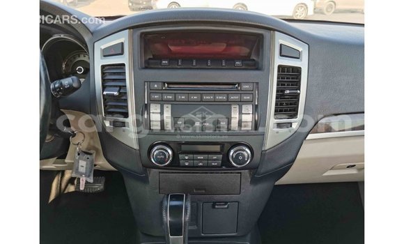 Ra Imported Mitsubishi Pajero funfun Ọkọ̀ in Import - Dubai ni Ashanti Ra Imported Mitsubishi Pajero funfun Ọkọ̀ in Import - Dubai ni Ashanti