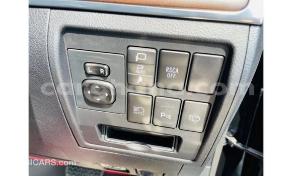 Ra Imported Toyota Land Cruiser Black Ọkọ̀ in Import - Dubai ni Ashanti Ra Imported Toyota Land Cruiser Black Ọkọ̀ in Import - Dubai ni Ashanti