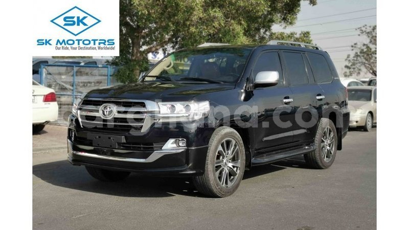 Big with watermark toyota land cruiser ashanti import dubai 29590