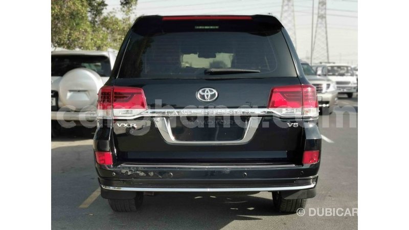 Big with watermark toyota land cruiser ashanti import dubai 29590