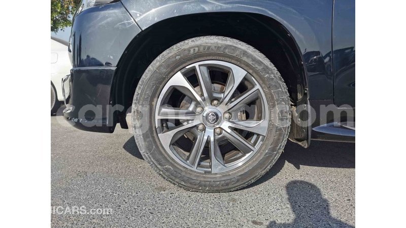 Big with watermark toyota land cruiser ashanti import dubai 29590