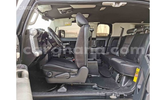 Ra Imported Toyota FJ Cruiser Black Ọkọ̀ in Import - Dubai ni Ashanti Ra Imported Toyota FJ Cruiser Black Ọkọ̀ in Import - Dubai ni Ashanti