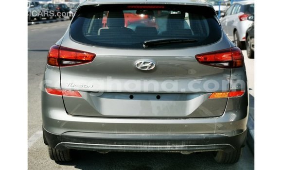 Buy Import Hyundai Tucson Green Car in Import - Dubai in Ashanti Buy Import Hyundai Tucson Green Car in Import - Dubai in Ashanti