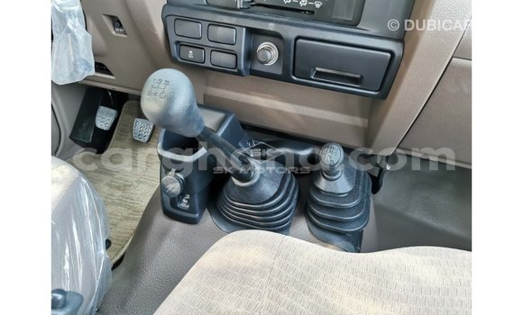 Sayi Imported Toyota Land Cruiser M Mota in Import - Dubai a Ashanti Sayi Imported Toyota Land Cruiser M Mota in Import - Dubai a Ashanti