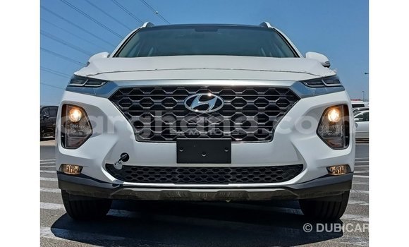 Sayi Imported Hyundai Santa Fe White Mota in Import - Dubai a Ashanti Sayi Imported Hyundai Santa Fe White Mota in Import - Dubai a Ashanti