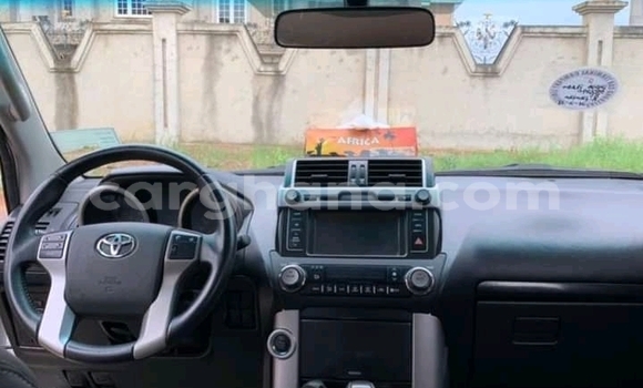 Sayi Na hannu Toyota Prado White Mota in Accra a Greater Accra Sayi Na hannu Toyota Prado White Mota in Accra a Greater Accra