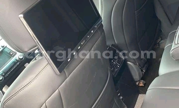 Sayi Na hannu Toyota Prado White Mota in Accra a Greater Accra Sayi Na hannu Toyota Prado White Mota in Accra a Greater Accra