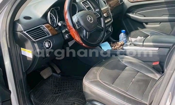 Sayi Na hannu Mercedes‒Benz 300CD Sauran Mota in Accra a Greater Accra Sayi Na hannu Mercedes‒Benz 300CD Sauran Mota in Accra a Greater Accra