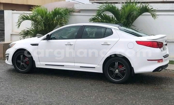 Buy Used Kia Optima White Car in Accra in Greater Accra Buy Used Kia Optima White Car in Accra in Greater Accra