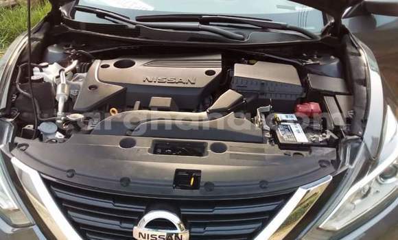 Ra Àlòkù Nissan March Silver Ọkọ̀ in Sekondi ni Oorun Ra Àlòkù Nissan March Silver Ọkọ̀ in Sekondi ni Oorun