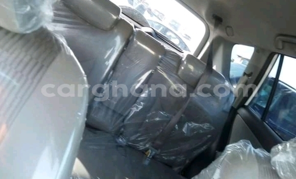 Buy Used Toyota RAV4 White Car in Accra in Greater Accra Buy Used Toyota RAV4 White Car in Accra in Greater Accra