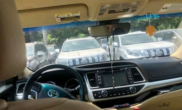 Buy Used Toyota Highlander Other Car in Accra in Greater Accra Buy Used Toyota Highlander Other Car in Accra in Greater Accra