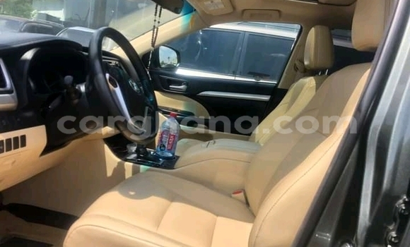 Buy Used Toyota Highlander Other Car in Accra in Greater Accra Buy Used Toyota Highlander Other Car in Accra in Greater Accra
