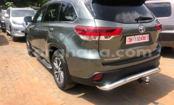 Buy Used Toyota Highlander Other Car in Accra in Greater Accra Buy Used Toyota Highlander Other Car in Accra in Greater Accra
