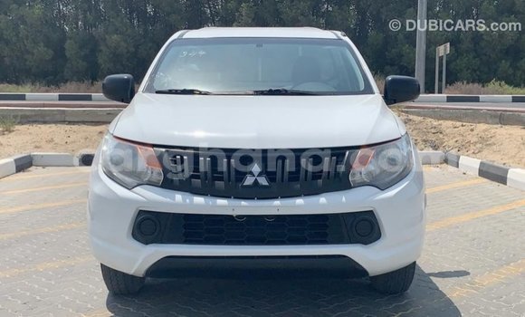 Sayi Imported Mitsubishi L200 White Mota in Import - Dubai a Ashanti Sayi Imported Mitsubishi L200 White Mota in Import - Dubai a Ashanti