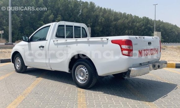 Sayi Imported Mitsubishi L200 White Mota in Import - Dubai a Ashanti Sayi Imported Mitsubishi L200 White Mota in Import - Dubai a Ashanti