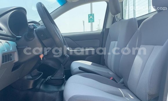 Sayi Imported Mitsubishi L200 White Mota in Import - Dubai a Ashanti Sayi Imported Mitsubishi L200 White Mota in Import - Dubai a Ashanti