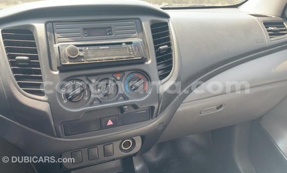 Sayi Imported Mitsubishi L200 White Mota in Import - Dubai a Ashanti Sayi Imported Mitsubishi L200 White Mota in Import - Dubai a Ashanti